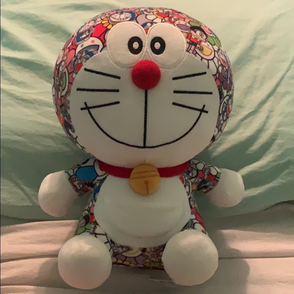 Uniqlo Doraemon Toy